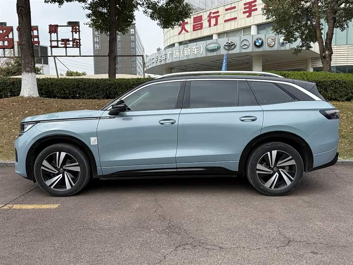 Фото 3 - Volkswagen Tavendor