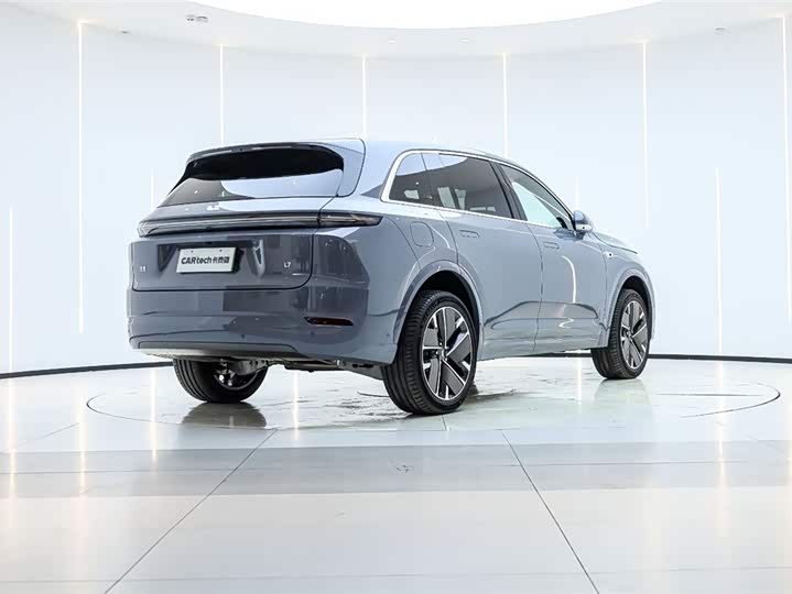 Фото 7 - LiXiang L7