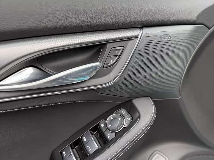 Фото 5 - Cadillac CT5