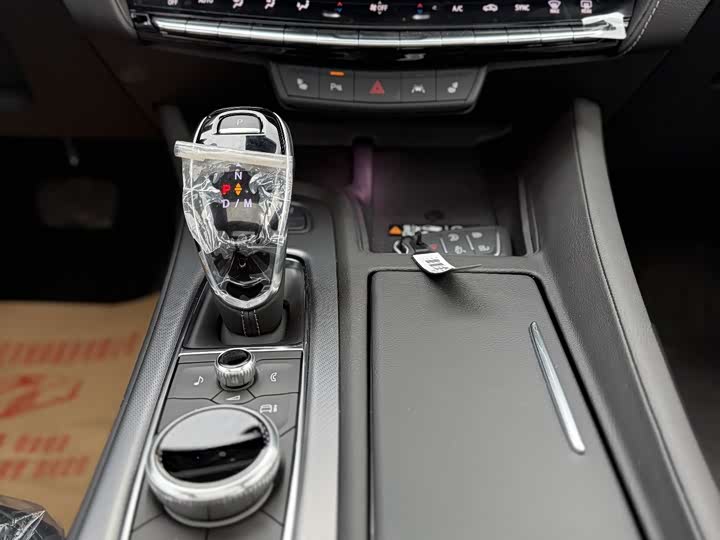 Фото 8 - Cadillac CT5