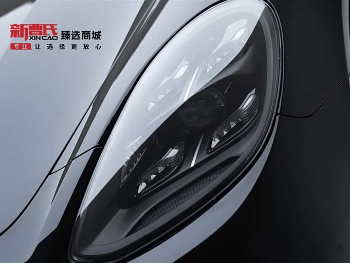 Photo 5 - Porsche Panamera