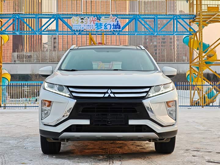 Фото 3 - Mitsubishi Eclipse Cross