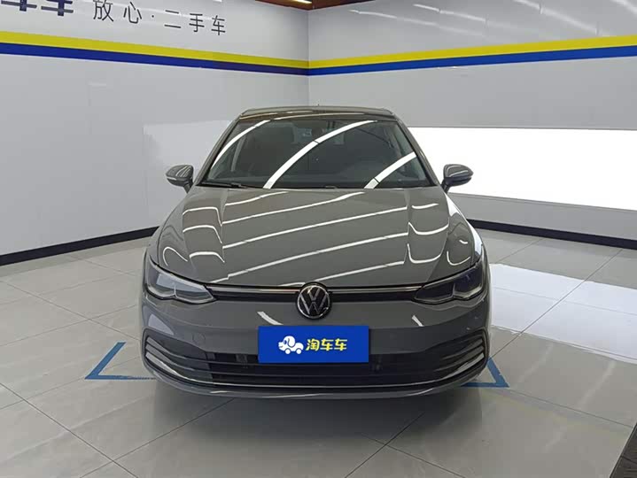Фото 2 - Volkswagen Golf
