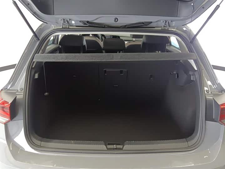 Фото 4 - Volkswagen Golf