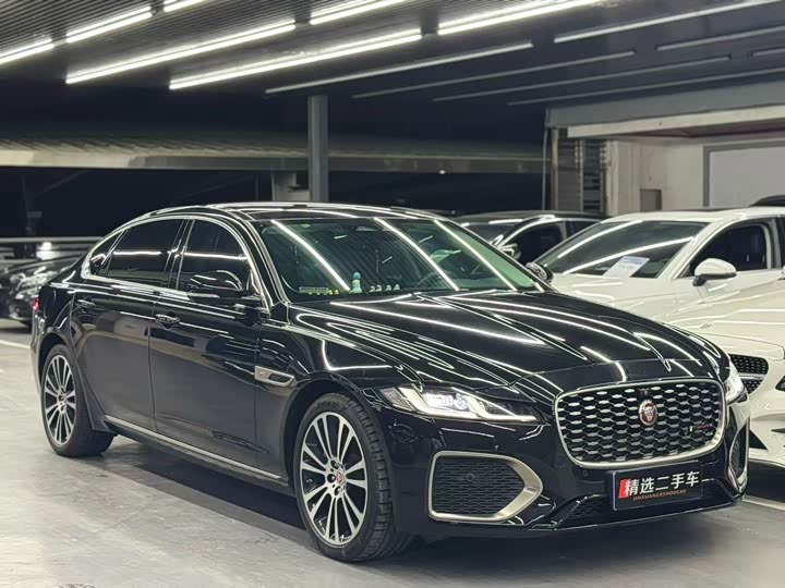 Фото 3 - Jaguar XF L