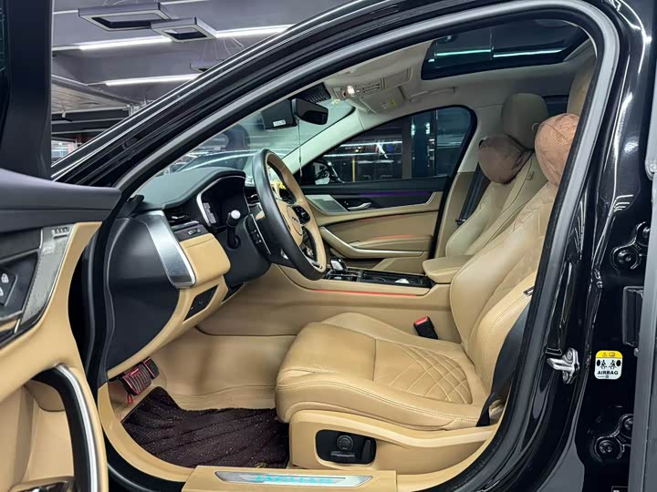 Фото 5 - Jaguar XF L