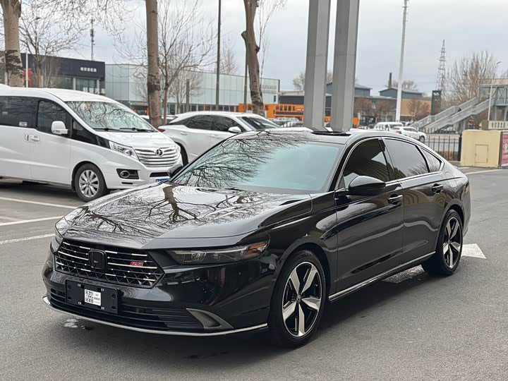 Фото 1 - Honda Accord