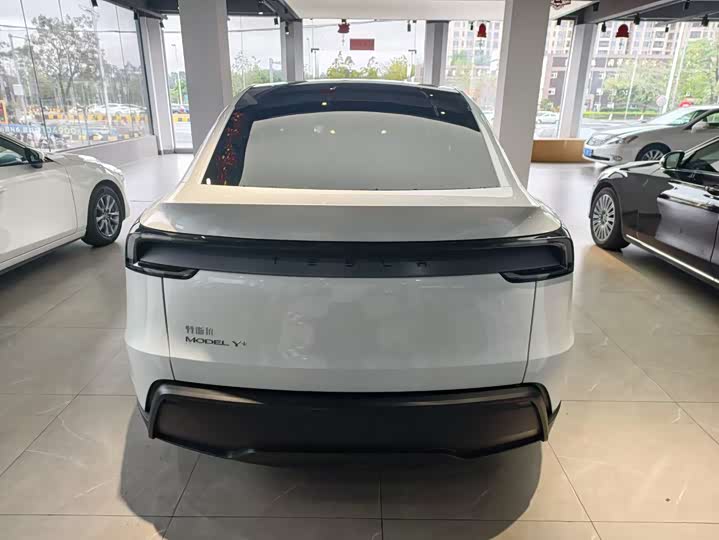 Фото 7 - Tesla Model Y