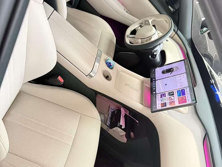 Фото 6 - Xiaomi YU7