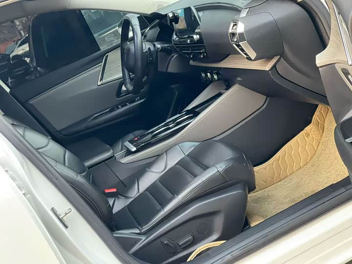 Фото 5 - Citroen C5 X