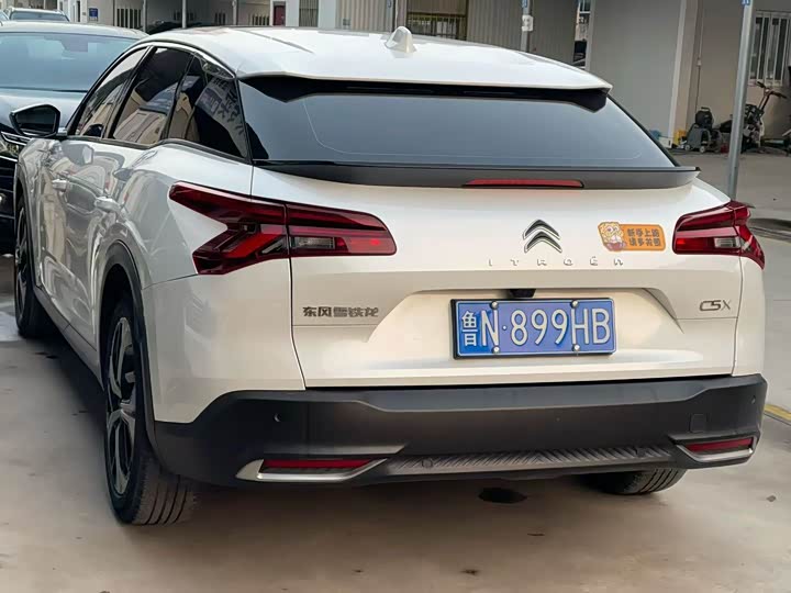 Фото 7 - Citroen C5 X