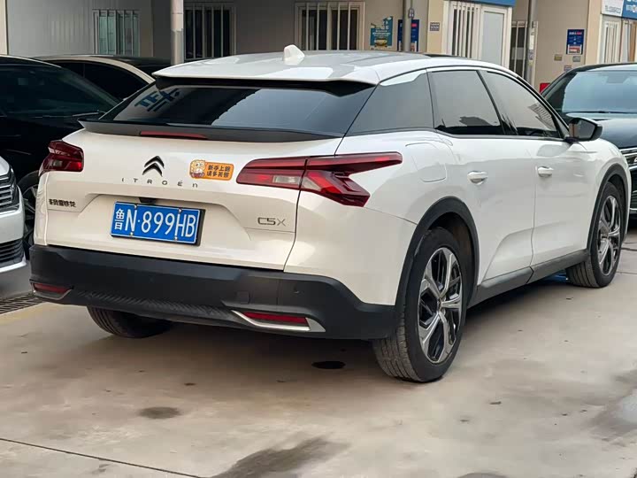 Фото 9 - Citroen C5 X