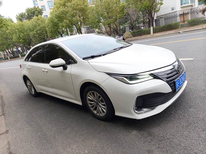Photo 2 - Toyota Allion