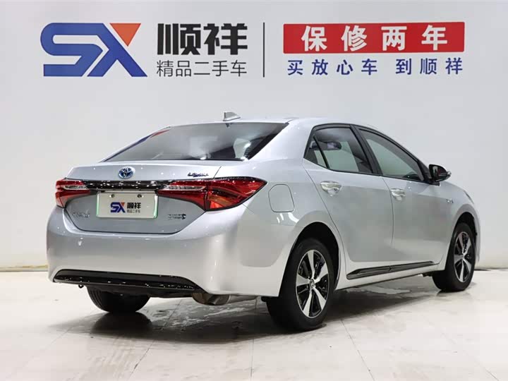 Фото 4 - Toyota Levin Hybrid