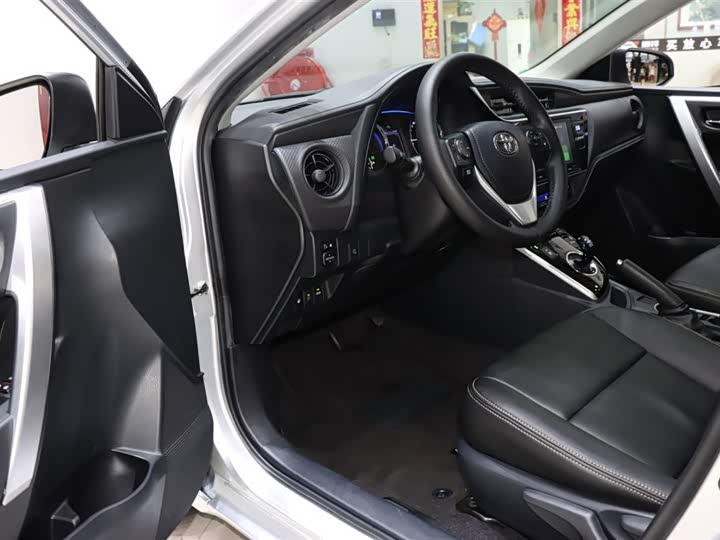 Фото 9 - Toyota Levin Hybrid