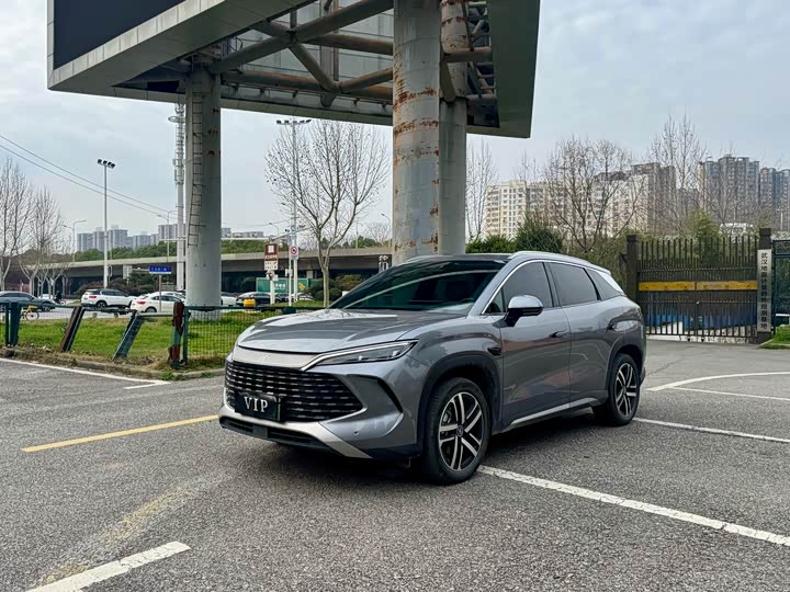 Photo 1 - BYD Song L DM-i Hybrid