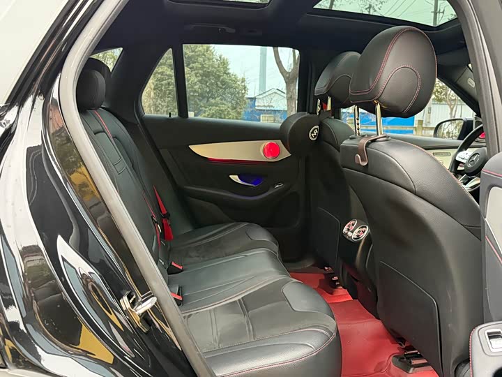 Photo 7 - Mercedes-Benz GLC-Class AMG