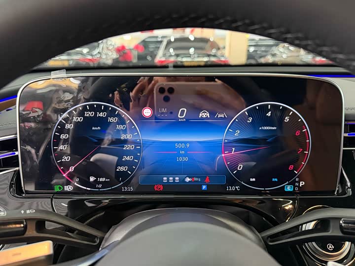 Фото 7 - Mercedes-Benz E-Class