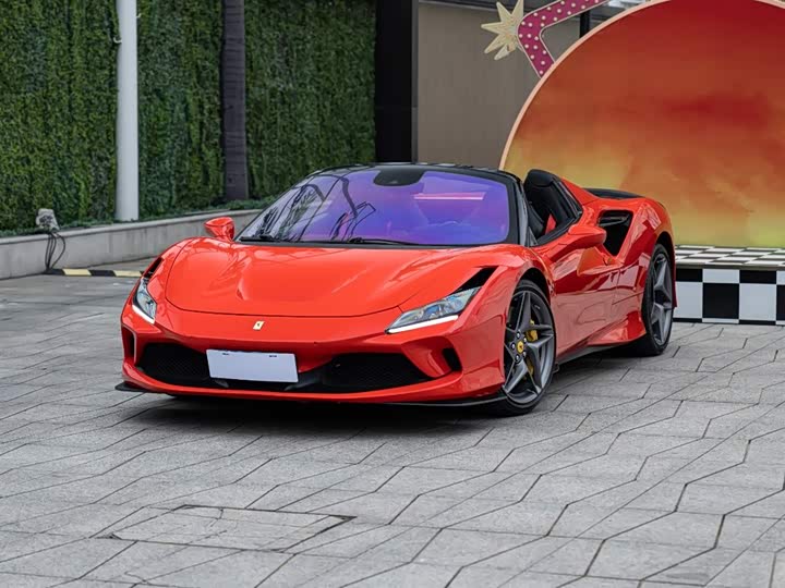 Photo 1 - Ferrari F8