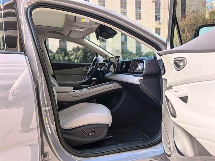 Фото 7 - BYD Sea Lion 05 EV