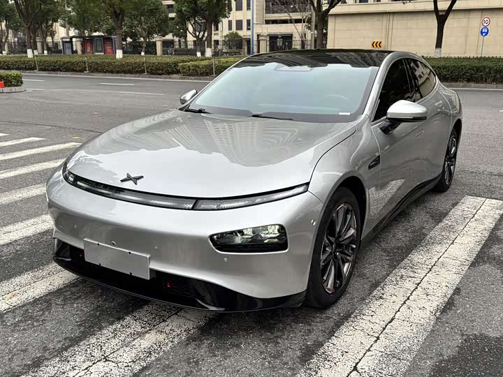 Фото 1 - XPeng P7