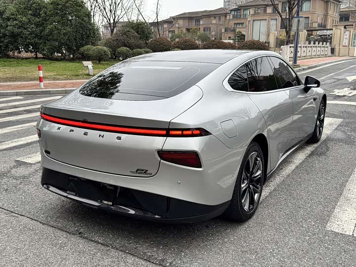 Фото 7 - XPeng P7