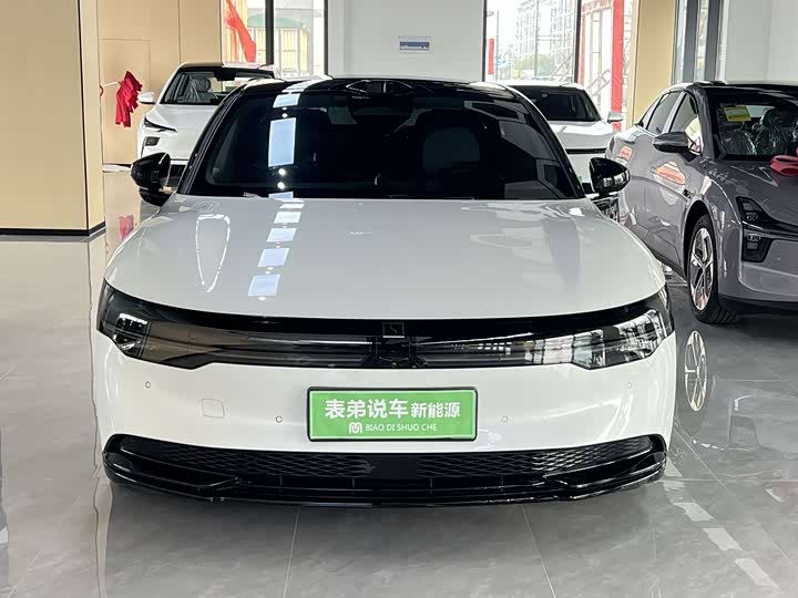 Фото 2 - Zeekr 007