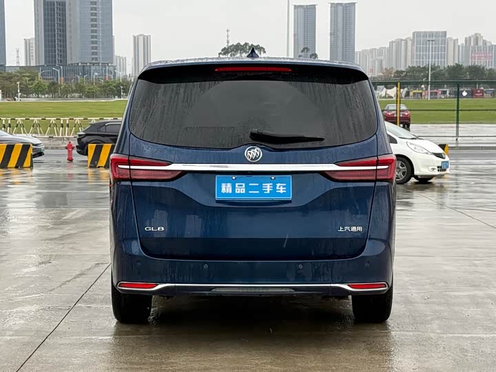 Фото 5 - Buick GL8 ES