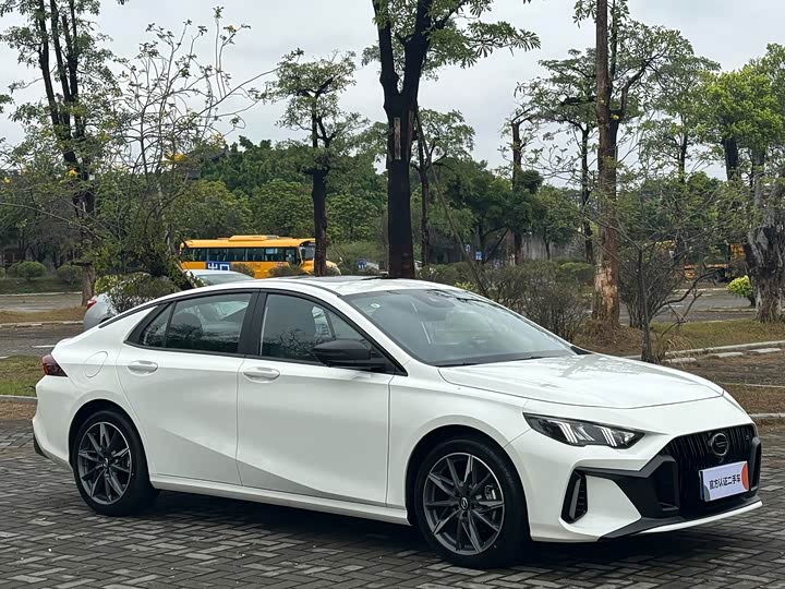 Фото 3 - GAC Trumpchi Empow R