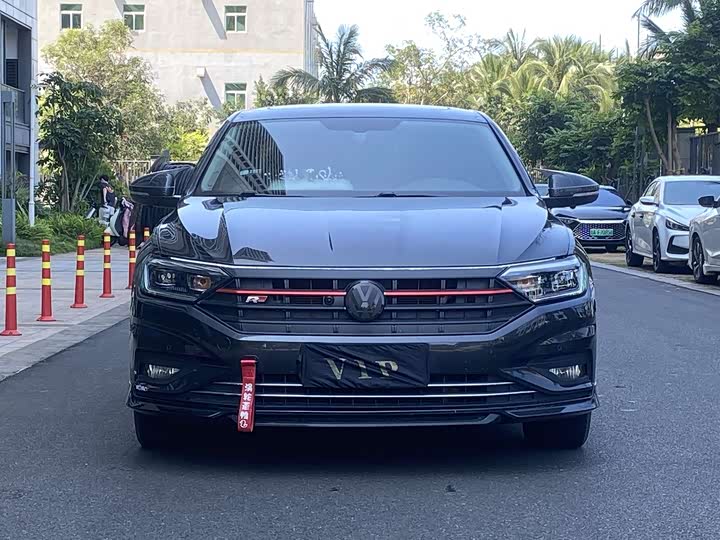 Фото 2 - Volkswagen Sagitar L