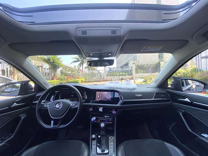 Фото 4 - Volkswagen Sagitar L