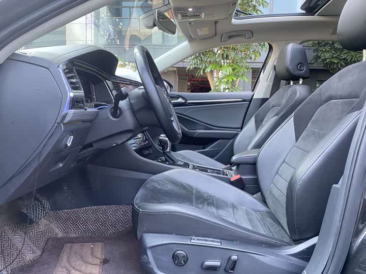 Фото 5 - Volkswagen Sagitar L