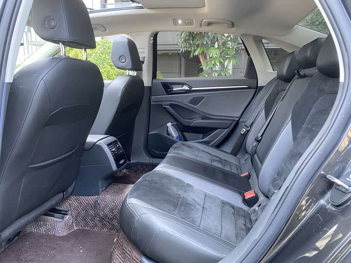 Фото 6 - Volkswagen Sagitar L