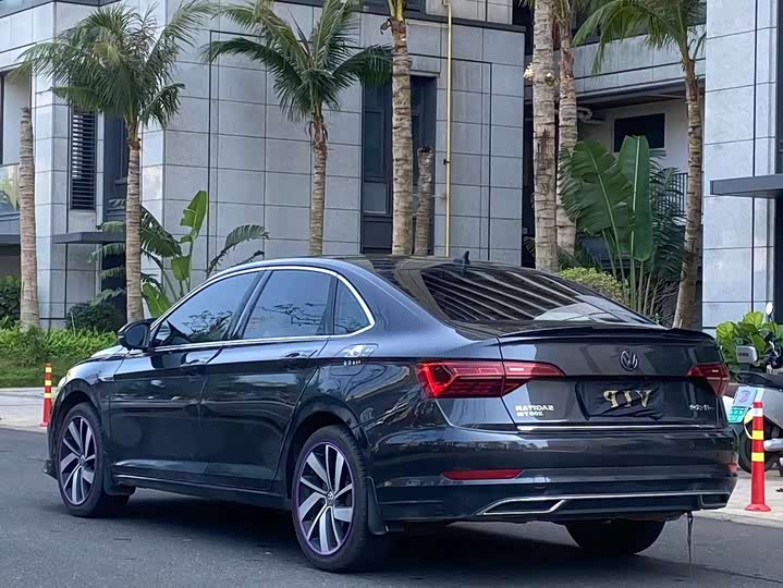 Фото 7 - Volkswagen Sagitar L