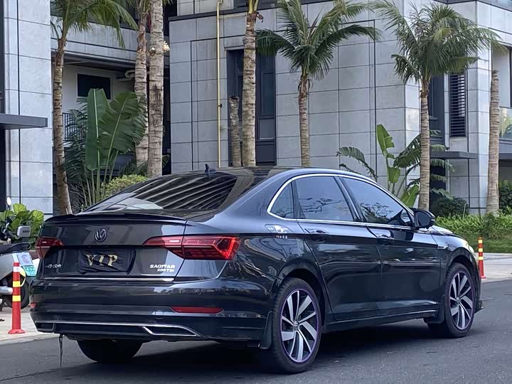 Фото 9 - Volkswagen Sagitar L