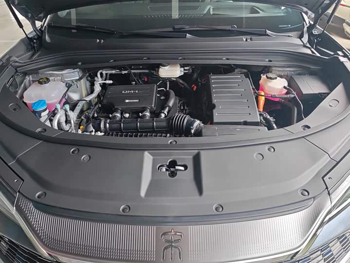 Фото 9 - BYD Song L DM-i Hybrid