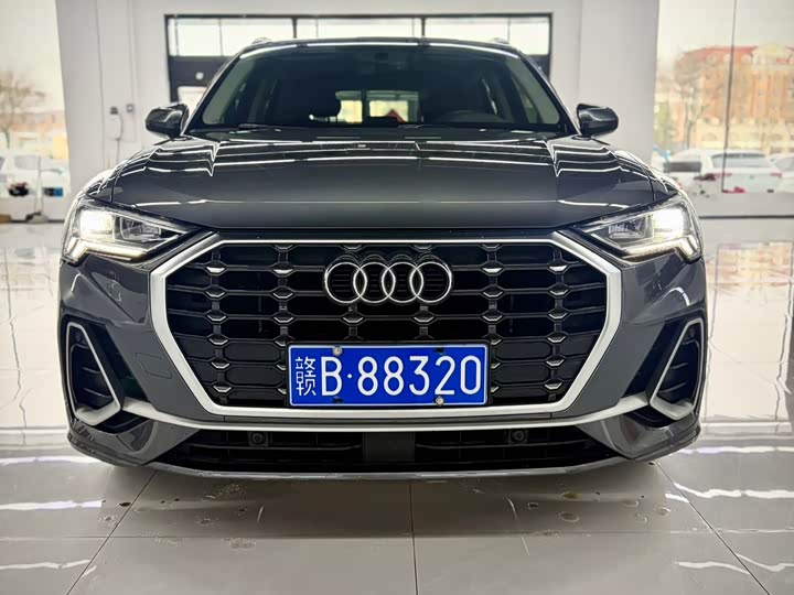 Фото 2 - Audi Q3