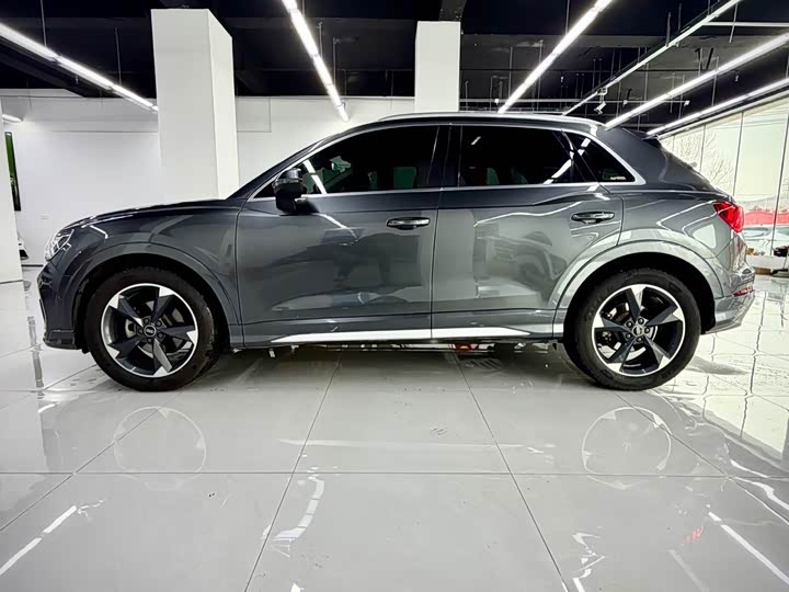 Фото 3 - Audi Q3