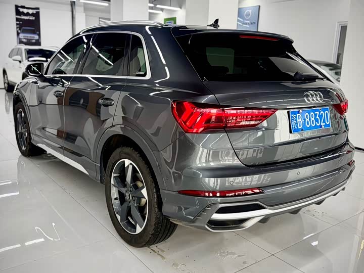 Фото 4 - Audi Q3