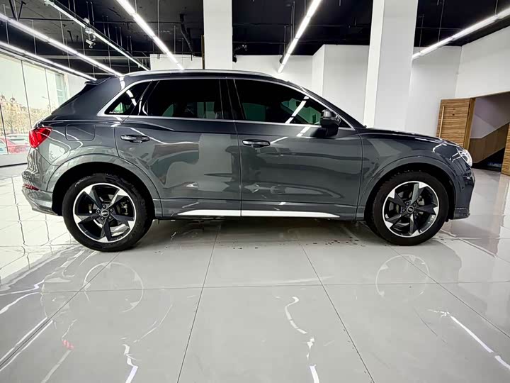 Фото 7 - Audi Q3