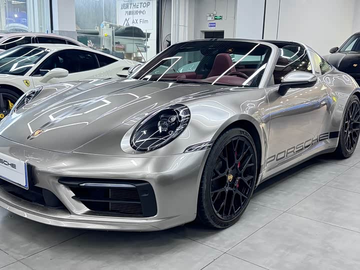 Фото 1 - Porsche 911