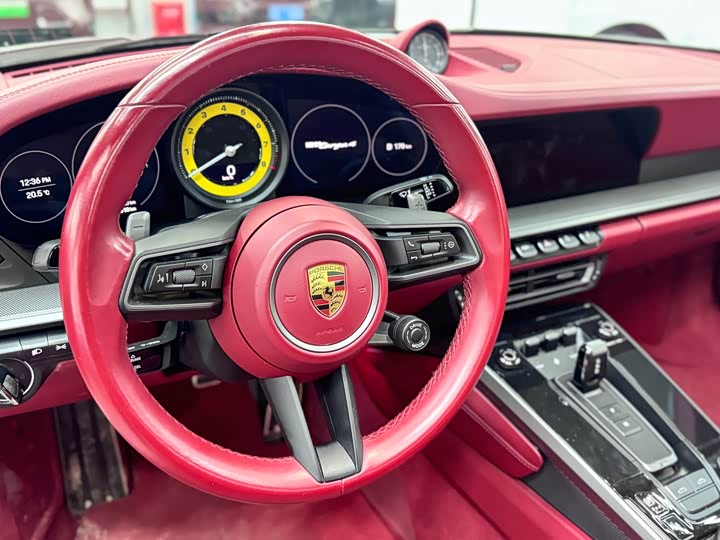 Фото 4 - Porsche 911