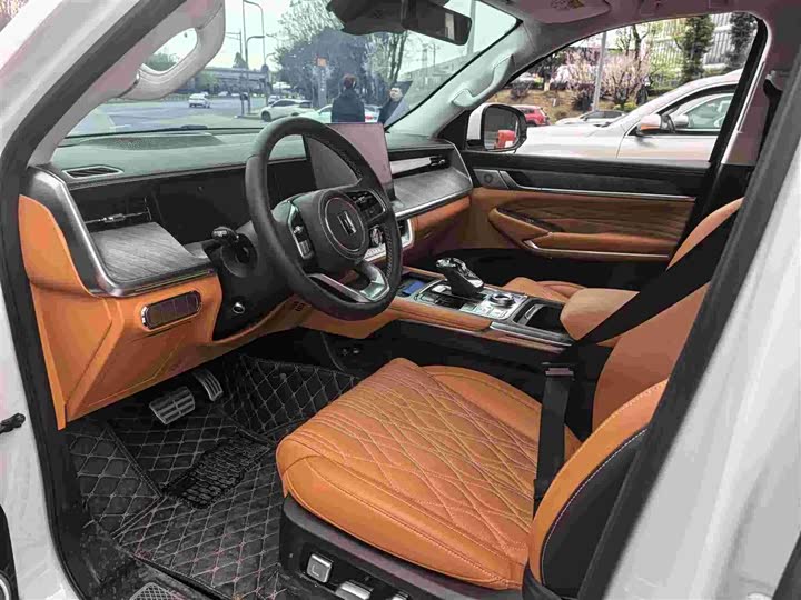 Фото 5 - Tank 500 Hybrid