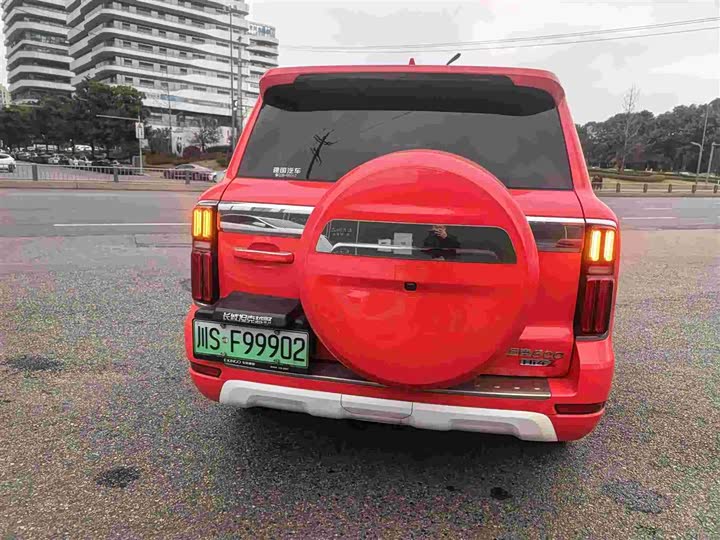 Фото 8 - Tank 500 Hybrid