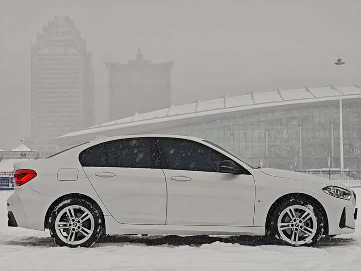 Фото 5 - BMW 1 Series