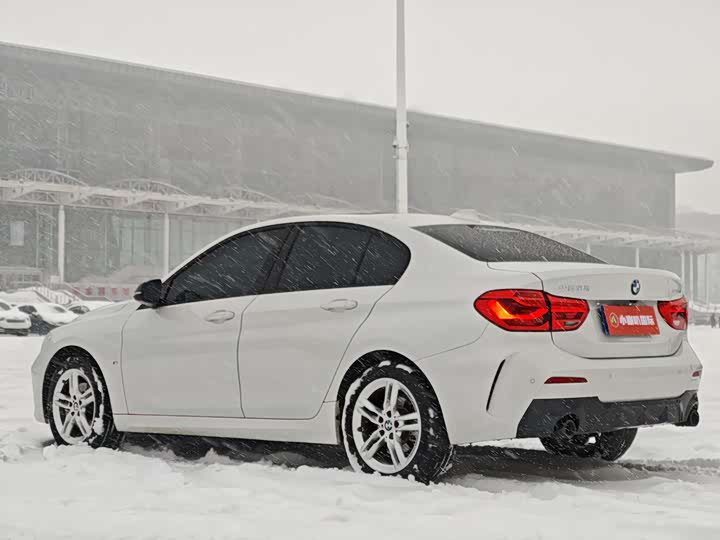 Фото 8 - BMW 1 Series
