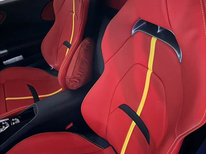 Фото 3 - Ferrari SF90