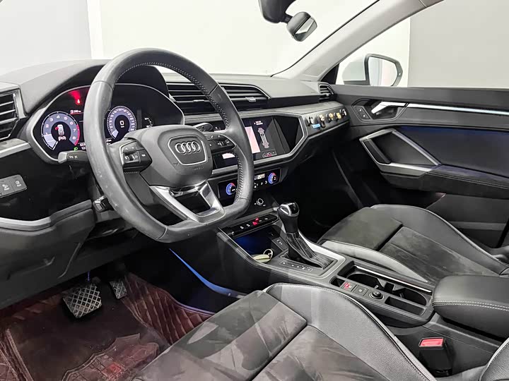 Фото 5 - Audi Q3