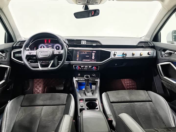 Фото 6 - Audi Q3