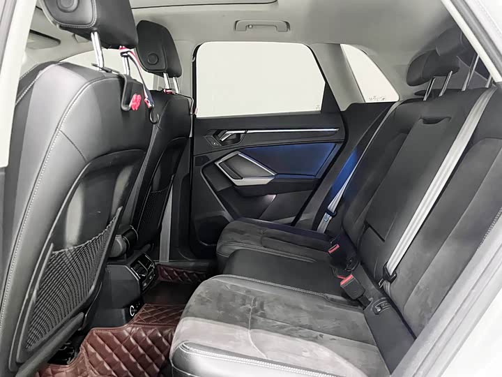 Фото 7 - Audi Q3